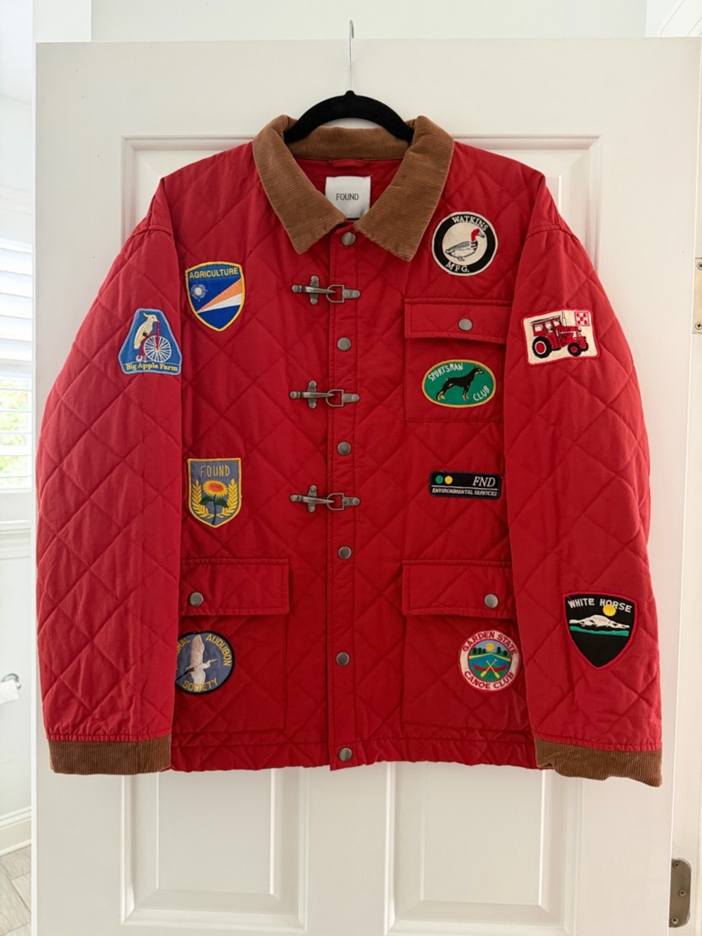 Quilted Patchwork Red Jacket with Corduroy Collar - Picture 3 of 9